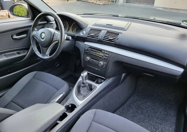 BMW Seria 1 cena 19500 przebieg: 217000, rok produkcji 2009 z Śmigiel małe 92